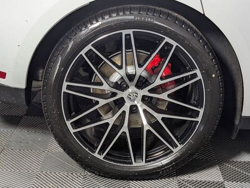 New 2026 Porsche Macan S image 12