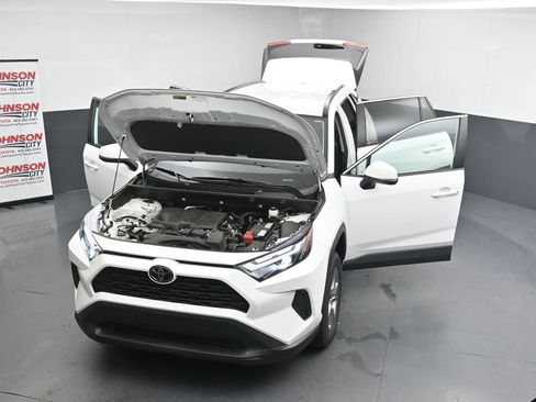 Used 2023 Toyota RAV4 XLE FWD image 42