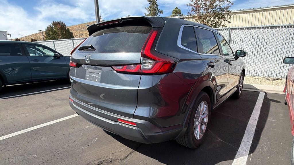 Used 2023 Honda CR-V EX image 2