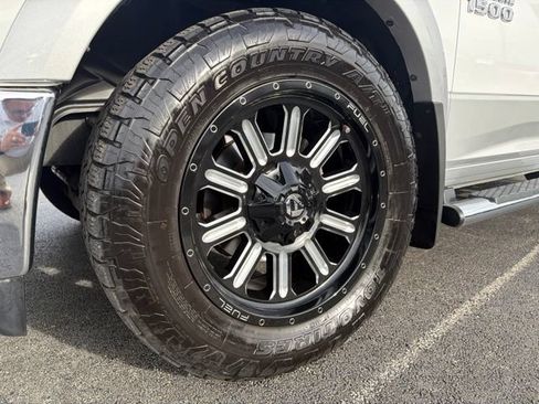 Used 2015 RAM 1500 Laramie w/ Convenience Group RWD image 10