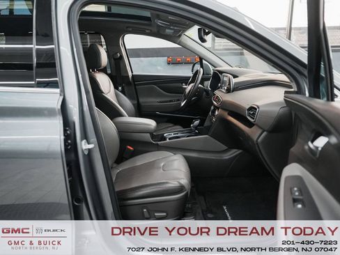 Used 2019 Hyundai Santa Fe Limited w/ Cargo Package image 36