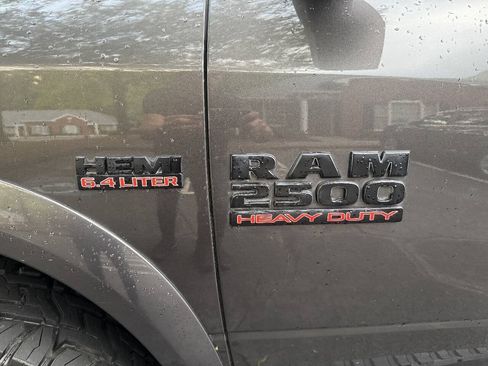 Used 2017 RAM 2500 Laramie w/ Sport Appearance Group AWD/4WD image 3