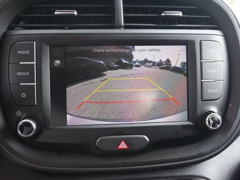 Used 2023 Kia Soul LX FWD image 33