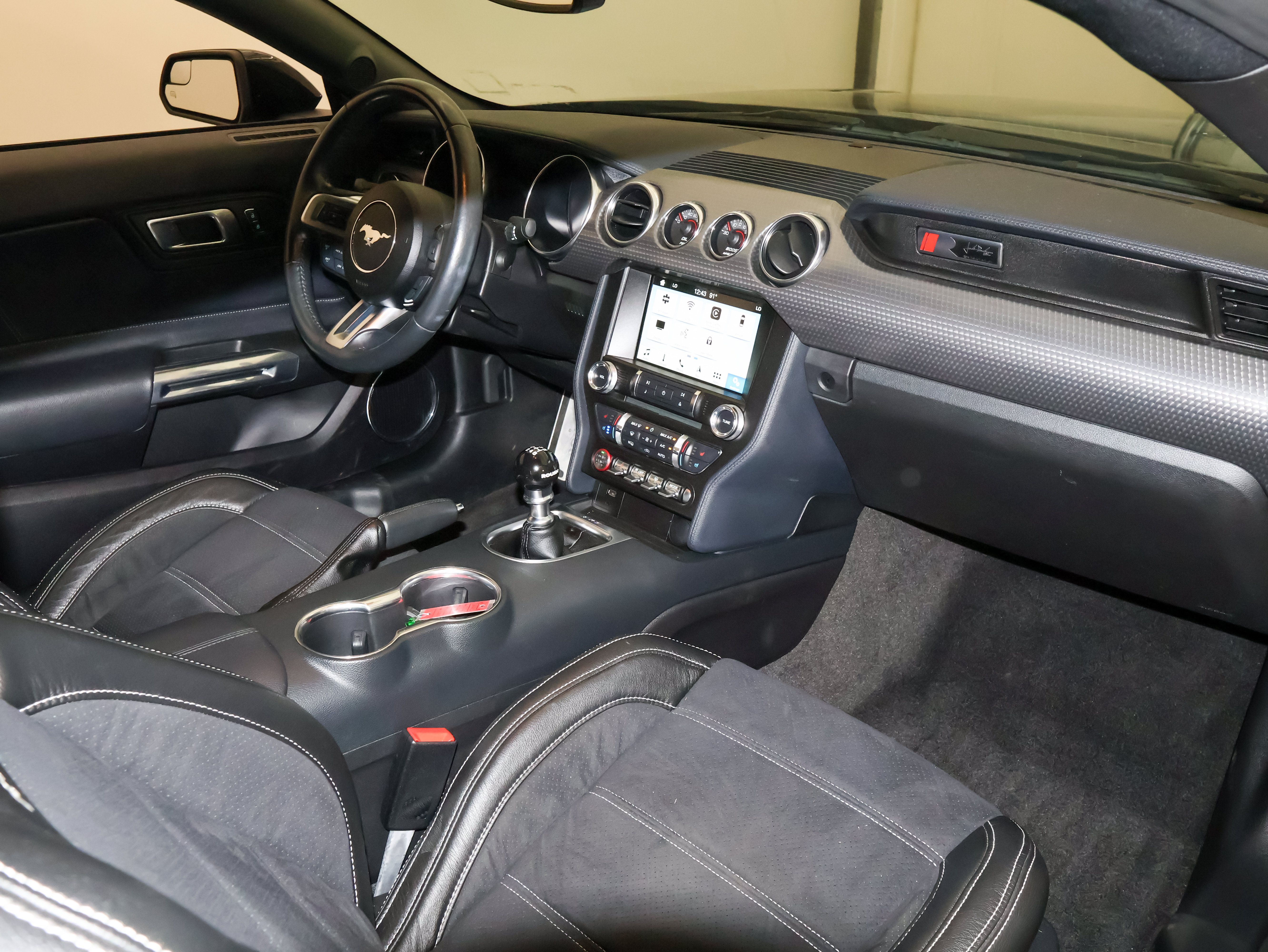 Used 2018 Ford Mustang GT Premium w/ GT Performance Package RWD image 22