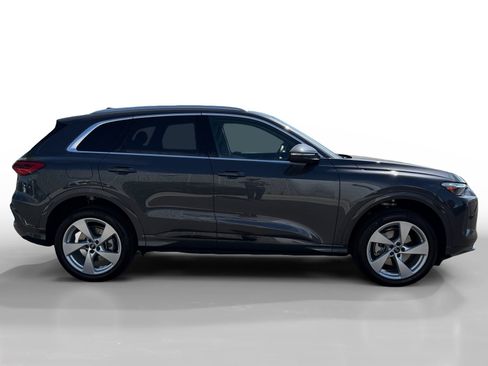 Certified 2025 Audi Q5 Premium Plus AWD/4WD image 6