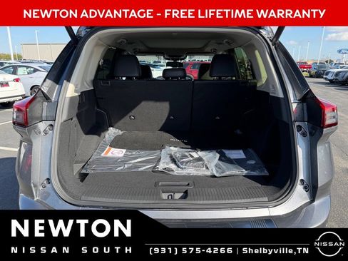 New 2026 Nissan Rogue Platinum w/ Tech Package AWD/4WD image 36