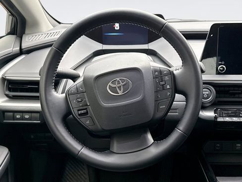 Used 2024 Toyota Prius LE image 12