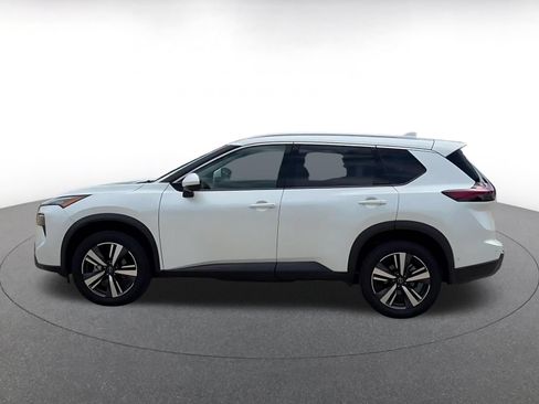 Used 2026 Nissan Rogue SL FWD image 8