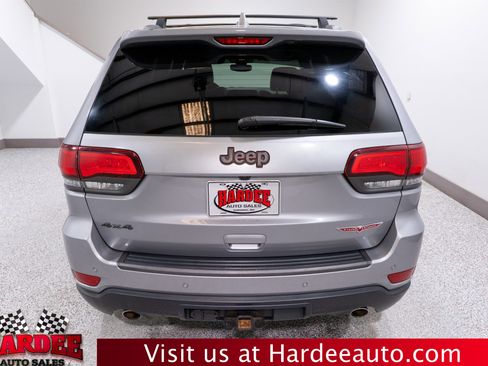 Used 2019 Jeep Grand Cherokee Trailhawk image 4