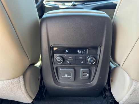 Used 2019 Buick Enclave Premium w/ Trailering Package, 5000 lbs. FWD image 25