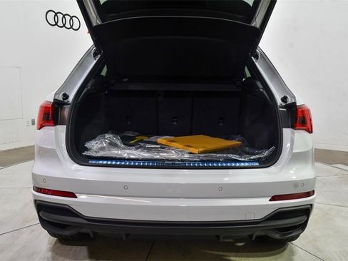 Certified 2025 Audi Q3 2.0T Premium Plus w/ Premium Plus Package image 13