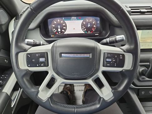 Used 2020 Land Rover Defender 110 HSE image 18