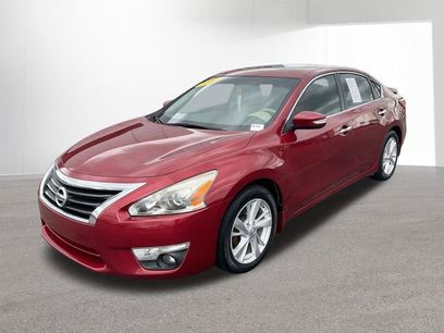 Used 2013 Nissan Altima 2.5 SL w/ Technology Pkg