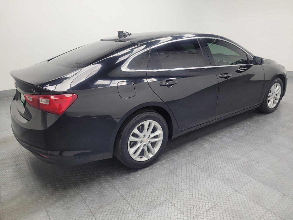 Used 2017 Chevrolet Malibu LT FWD image 10