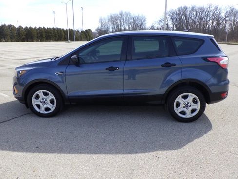 Used 2018 Ford Escape S image 2
