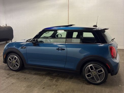 Used 2022 MINI Cooper SE image 6