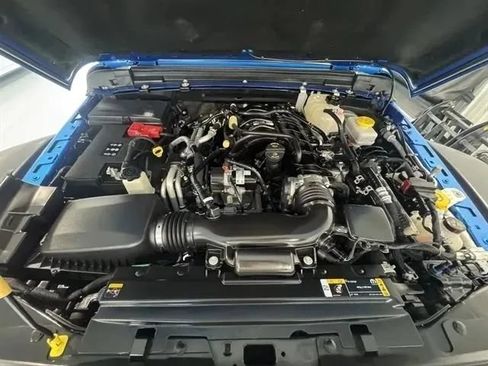 Used 2023 Jeep Wrangler Unlimited Sport AWD/4WD image 40