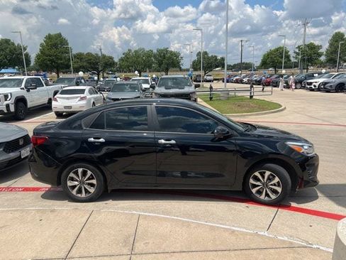 Used 2023 Kia Rio S w/ Technology Package FWD image 5