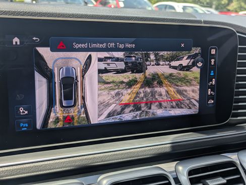 Used 2024 Mercedes-Benz GLE 350 4MATIC image 19