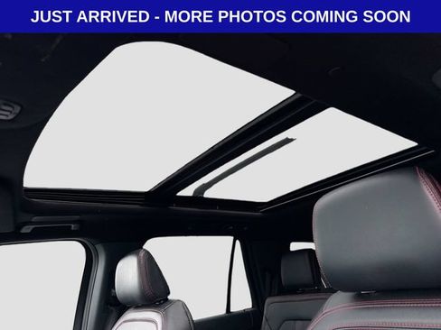 Used 2023 Ford Expedition Limited AWD/4WD image 12