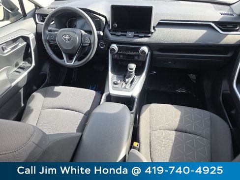 Used 2023 Toyota RAV4 XLE w/ Convenience Package image 23