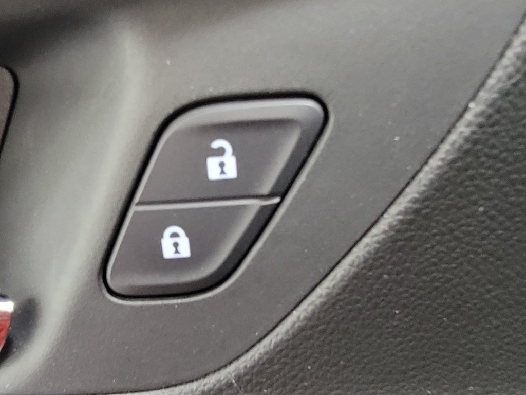 Used 2021 Chevrolet TrailBlazer LS FWD image 25