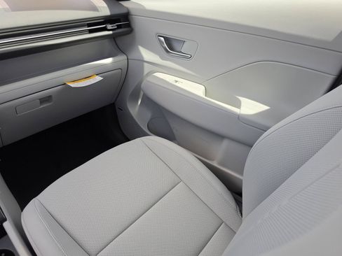 New 2026 Hyundai Kona Limited FWD image 21