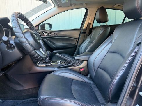 Used 2016 MAZDA MAZDA3 i Grand Touring FWD image 12