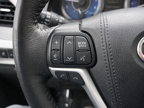 Used 2018 Toyota Sienna XLE w/ XLE Navigation Package image 51