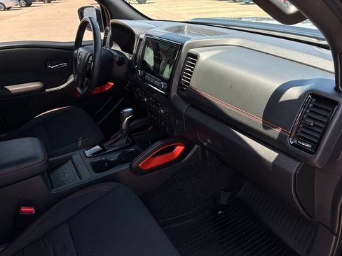 Used 2023 Nissan Frontier PRO-4X w/ Pro Convenience Package AWD/4WD image 15