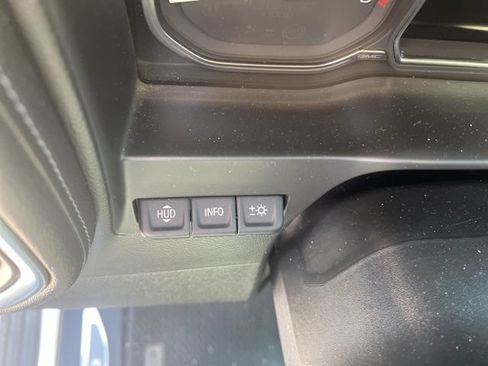 Used 2020 GMC Sierra 1500 Denali w/ Denali Ultimate Package AWD/4WD image 7