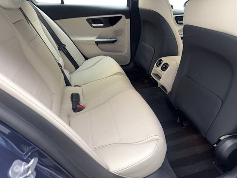 Used 2024 Mercedes-Benz C 300 Sedan image 37
