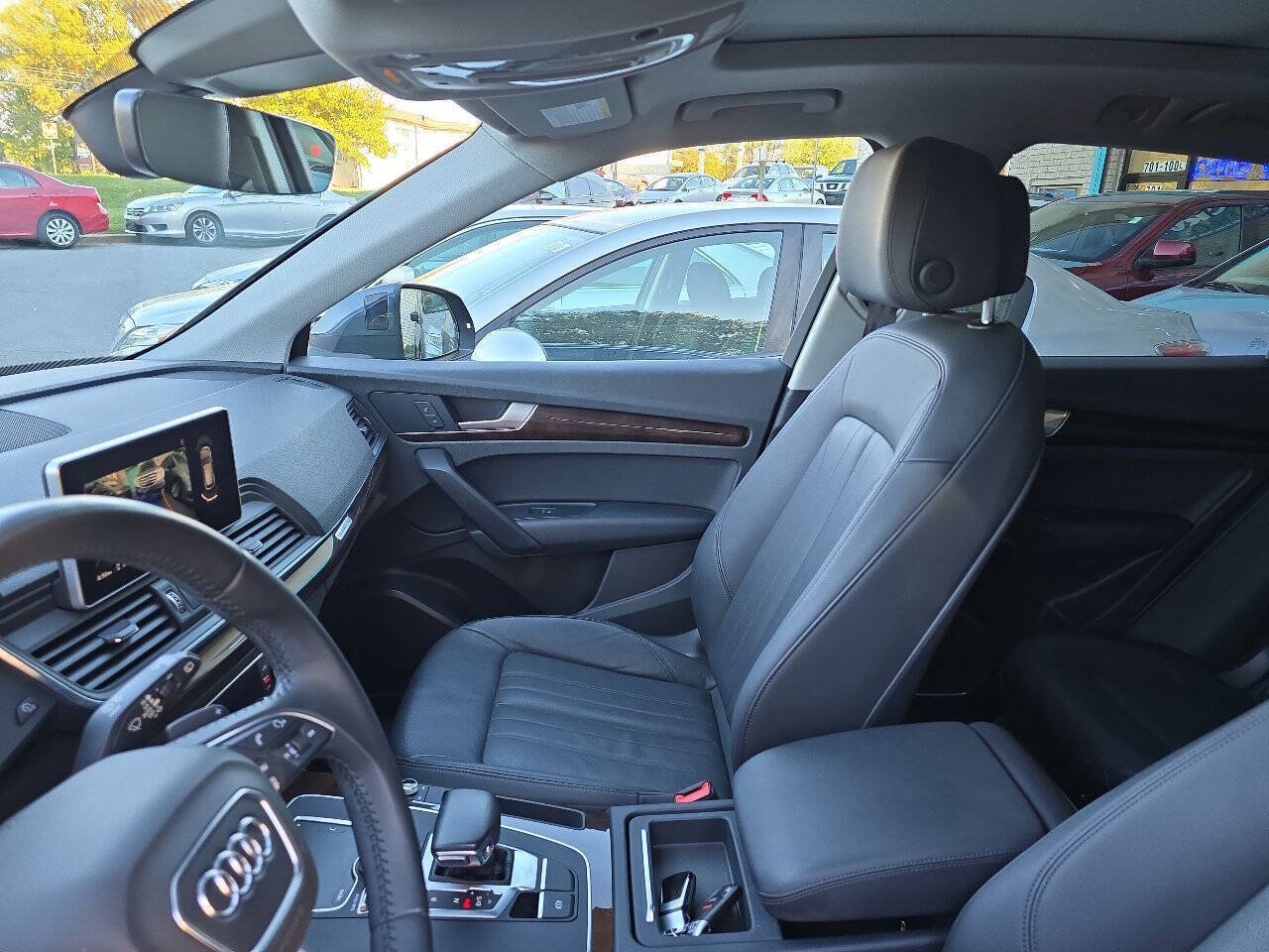 Used 2018 Audi Q5 2.0T Premium Plus w/ Premium Plus Package AWD/4WD image 12