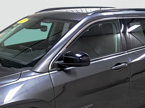 Used 2022 Jeep Compass Latitude w/ Sun and Sound Group AWD/4WD image 8