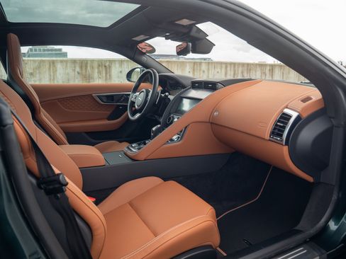 Used 2023 Jaguar F-TYPE R AWD/4WD image 27