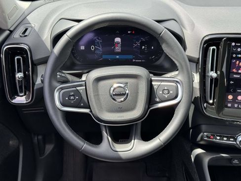 Used 2026 Volvo XC40 B5 Plus w/ Protection Package Premier AWD/4WD image 15