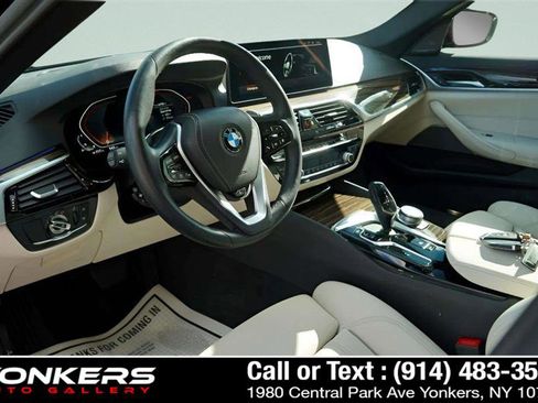 Used 2022 BMW 540i xDrive w/ Premium Package image 47