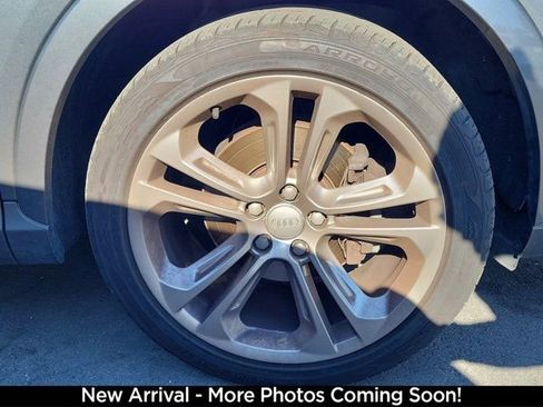 Used 2017 Audi Q3 2.0T Premium Plus w/ Premium Plus Package image 4