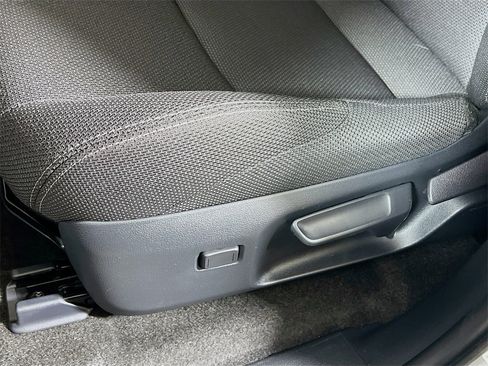 Certified 2025 Toyota 4Runner SR5 image 18