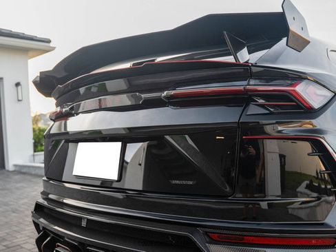 Used 2021 Lamborghini Urus image 45