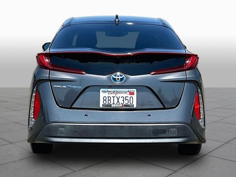 Used 2017 Toyota Prius Prime Advanced FWD image 4