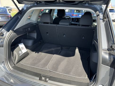 Used 2025 Volkswagen Tiguan S AWD/4WD image 34