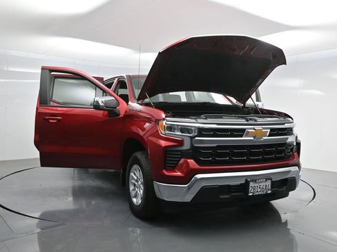 Used 2024 Chevrolet Silverado 1500 LT image 35