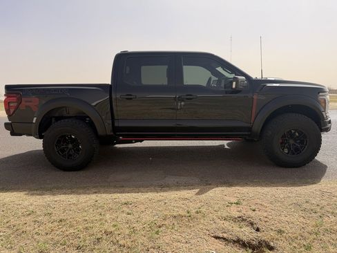 Used 2024 Ford F150 Lariat w/ Mobile Office Package image 4