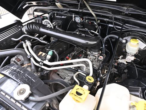 Used 2005 Jeep Wrangler Sport AWD/4WD image 39