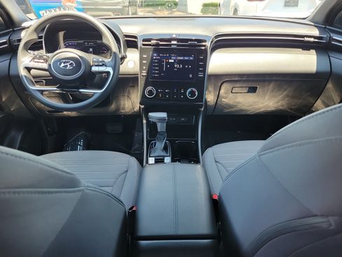Used 2023 Hyundai Santa Cruz SEL AWD/4WD image 12