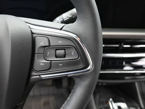 Used 2024 Buick Envista Avenir image 31