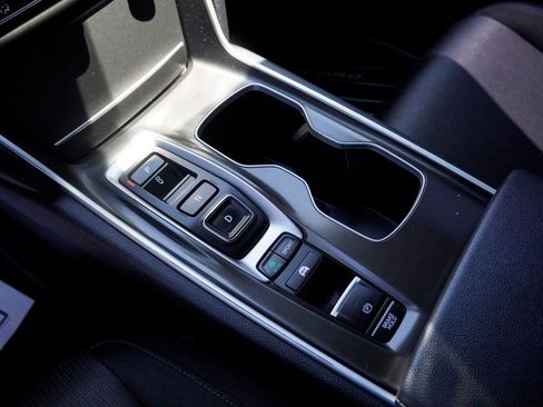 Used 2021 Honda Accord Hybrid image 15