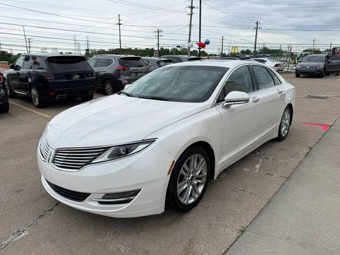 Used 2014 Lincoln MKZ AWD w/ Equipment Group 102A Reserve image 5