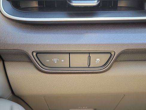 New 2026 Kia Carnival EX FWD image 25